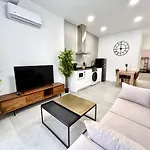 Valencia Urban Escape - Comfort Meets Luxury